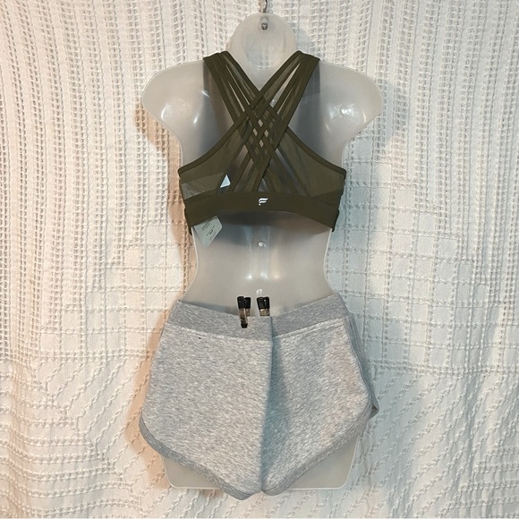 NWT Fabletics Faye High Impact Sports Bra, Dark Moss, size: Small - Picture 3 of 5